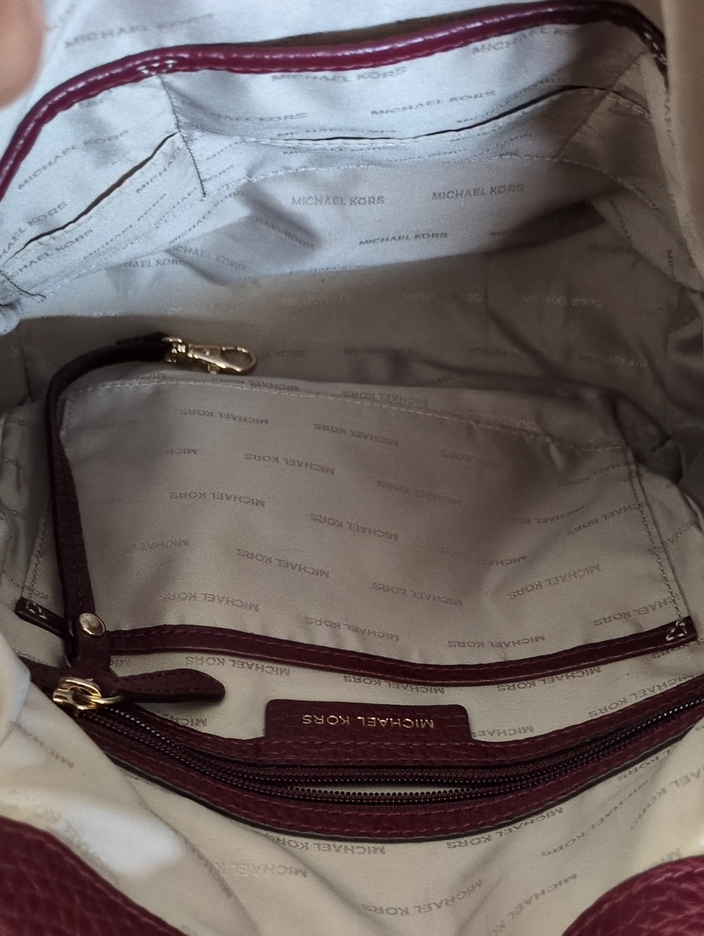 Michael Kors Viv Backpack In - Picture 3 of 6